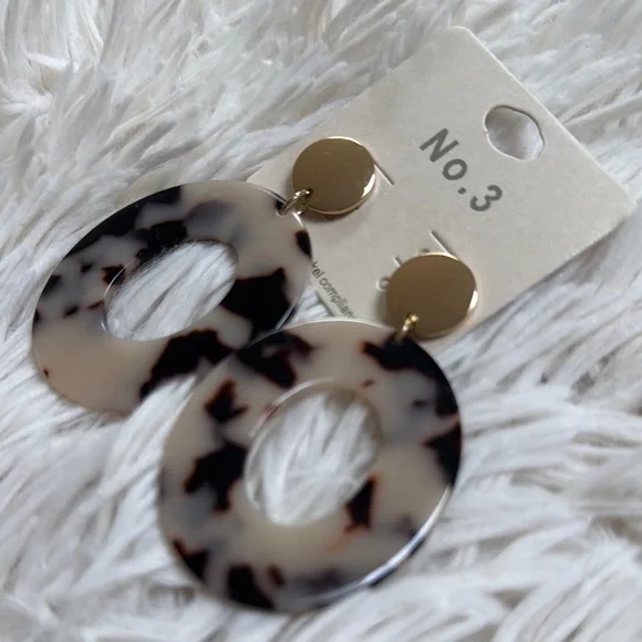 No 3 Tortoise Shell Oval Earrings 💗 Brown & Gold - Picture 8 of 10
